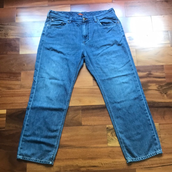Tommy Bahama Jeans - Picture 1 of 7